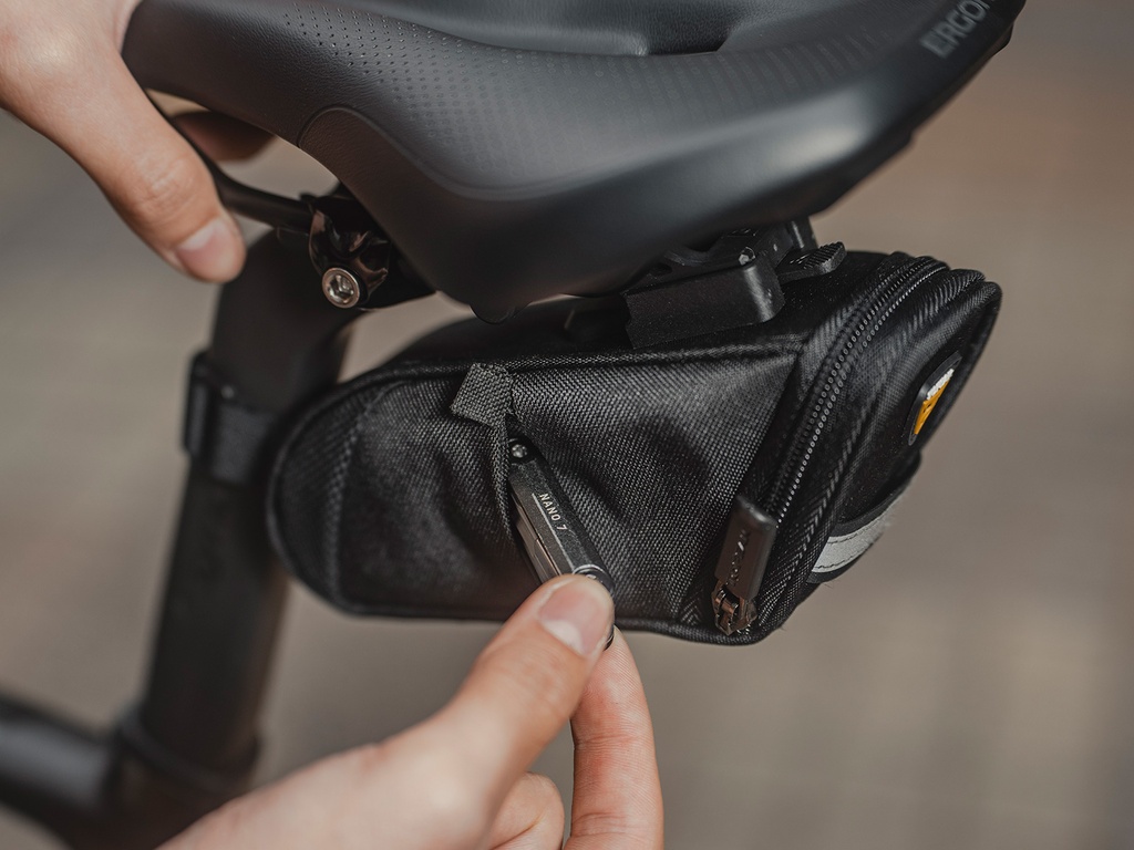 Bolso TOPEAK aereo wedge DX small  c/base  TC2269B