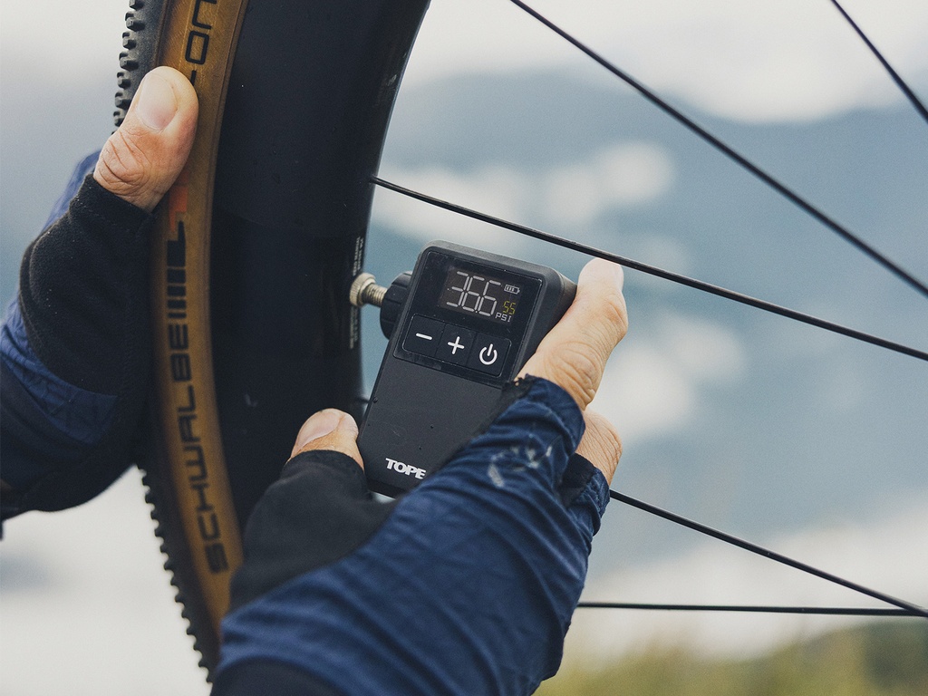 Inflador TOPEAK E-BOOSTER DIGITAL MINI black TDP-E02
