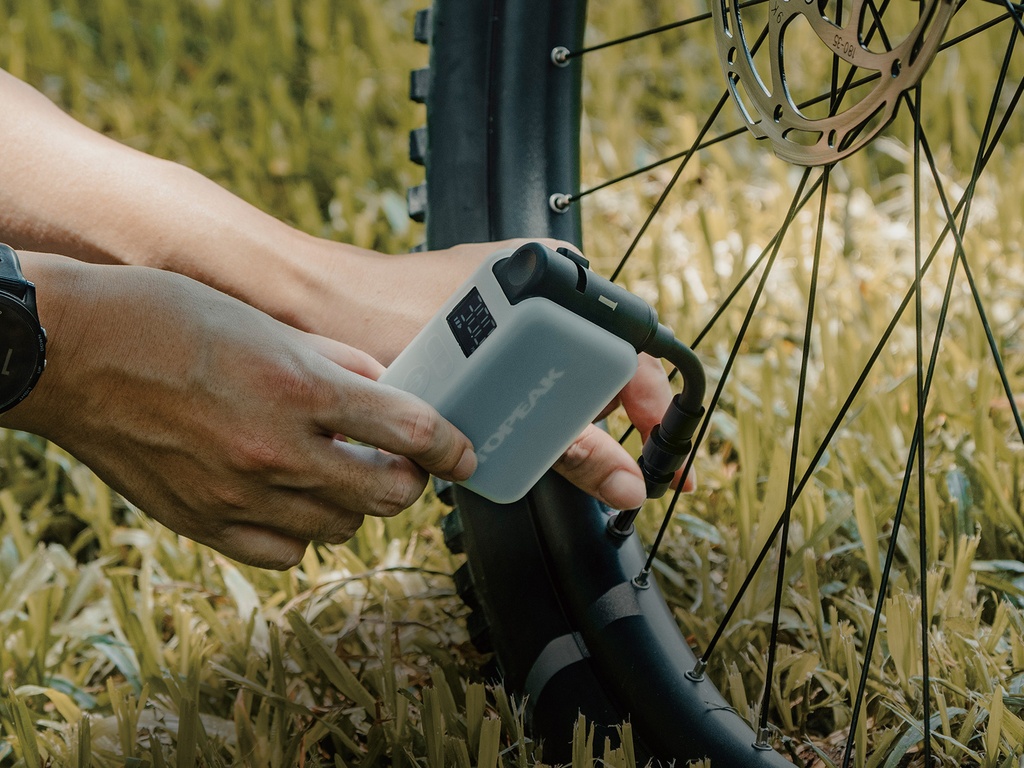 Inflador TOPEAK E-BOOSTER DIGITAL black TDP-E01
